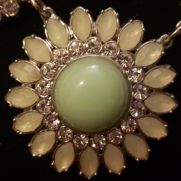 Statement Necklace - Picture 2 of 4